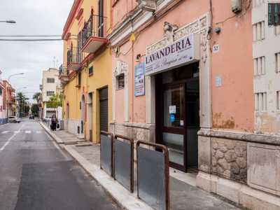 Per visitare la terza lavanderia ci rechiamo a Ceglie del Campo, dove in corso Vittorio Veneto si trova �La perugina di Ungaro Giuseppe�, chiamata cos� per via del fatto che le lavatrici un tempo venivano comprate a Perugia